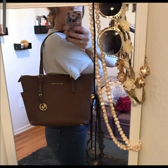 Michael Kors purse - Picture 7 of 7